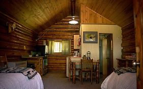 Cooke City Silver Gate Lodging